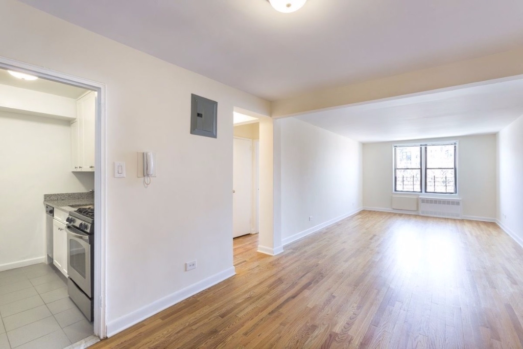 1640 Ocean Parkway - Photo 7