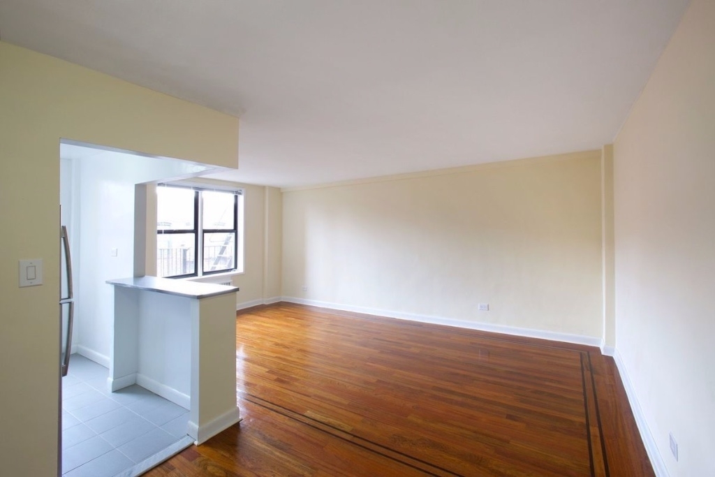 1640 Ocean Parkway - Photo 8