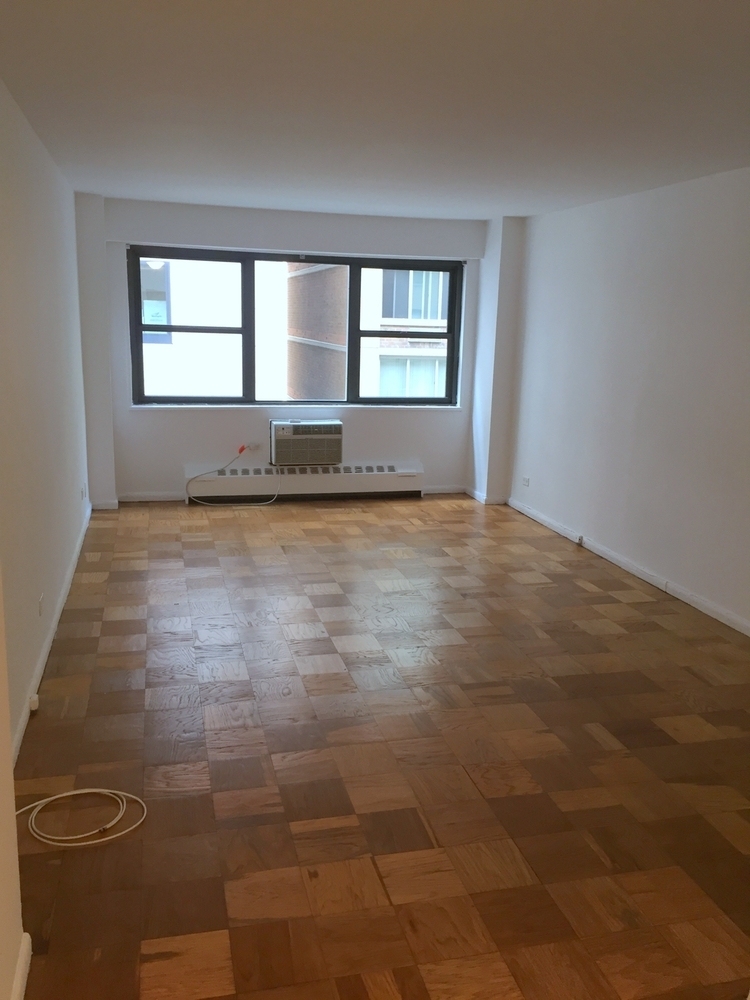 330 East 46th Street - Photo 0