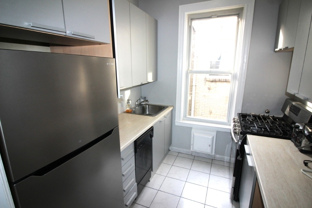 272 79th Street - Photo 4