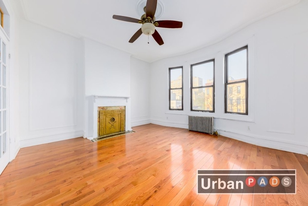 620 Park Pl - Photo 1