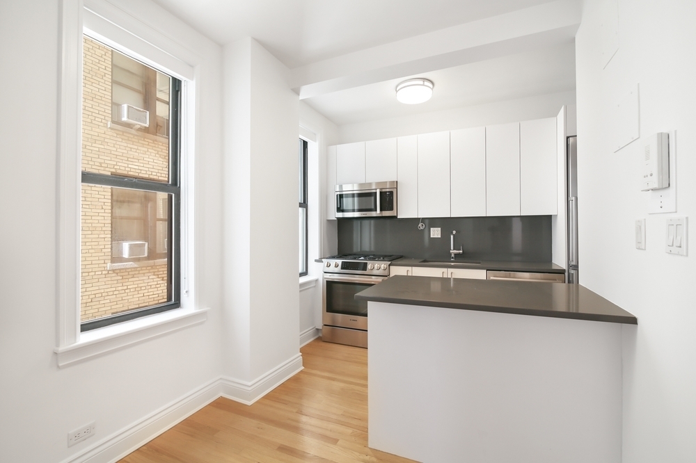 301 East 21st Street - Photo 1