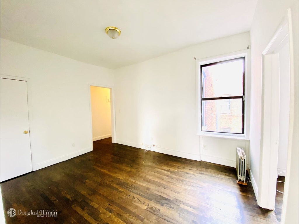 546 West 146th St - Photo 3