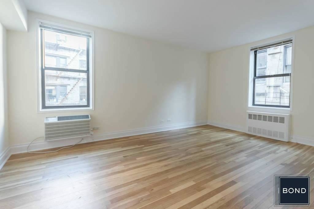 305 West 13th Street - Photo 3