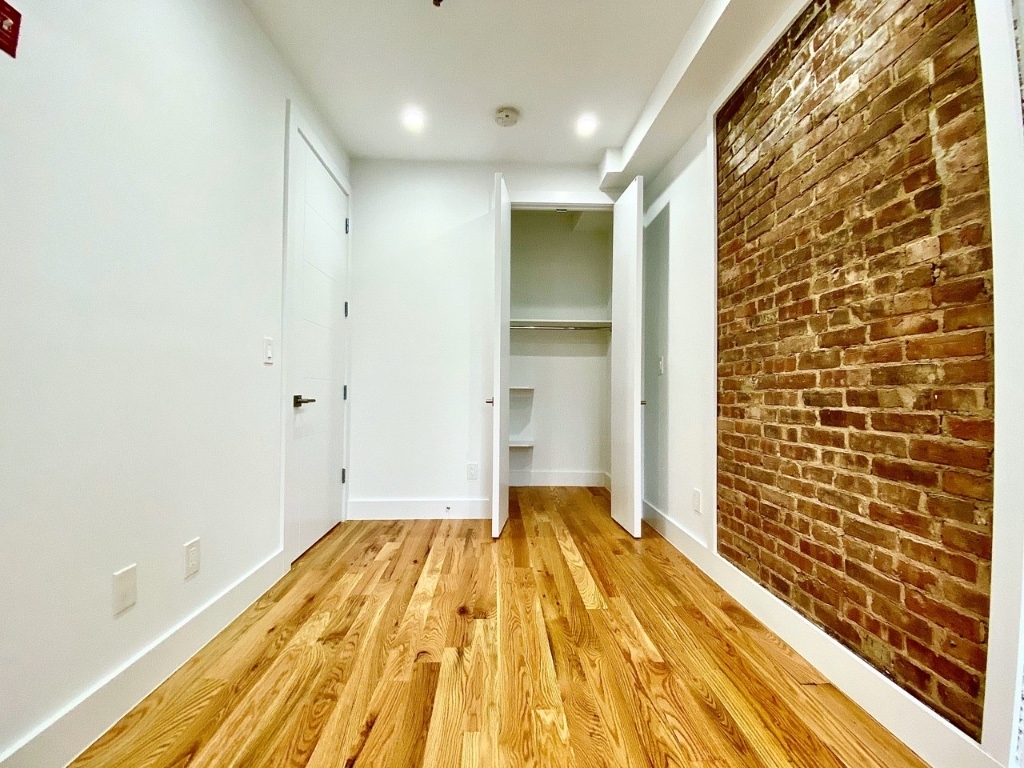 378 Nostrand Ave - Photo 2