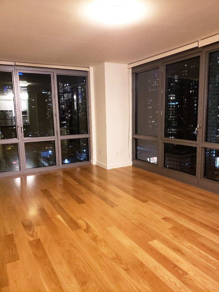 West 57th Street - Photo 2