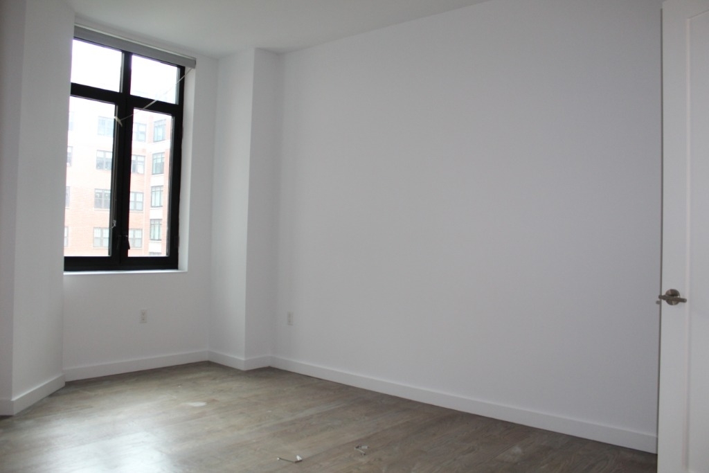 125 Parkside Ave - Photo 1