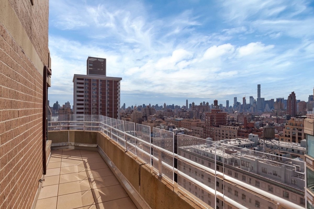 West 87th St.   Duplex Penthouse - Photo 8