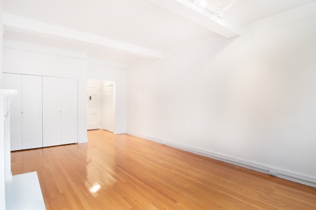 145 West 58th Street - Photo 3