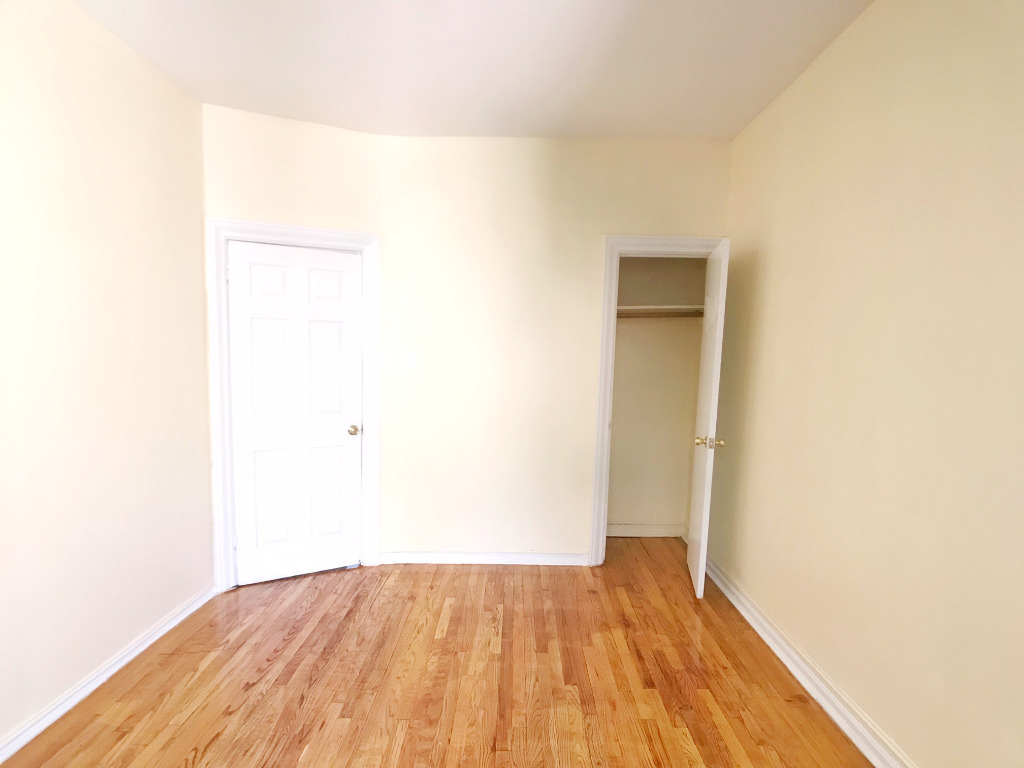 4530 Broadway - Photo 3