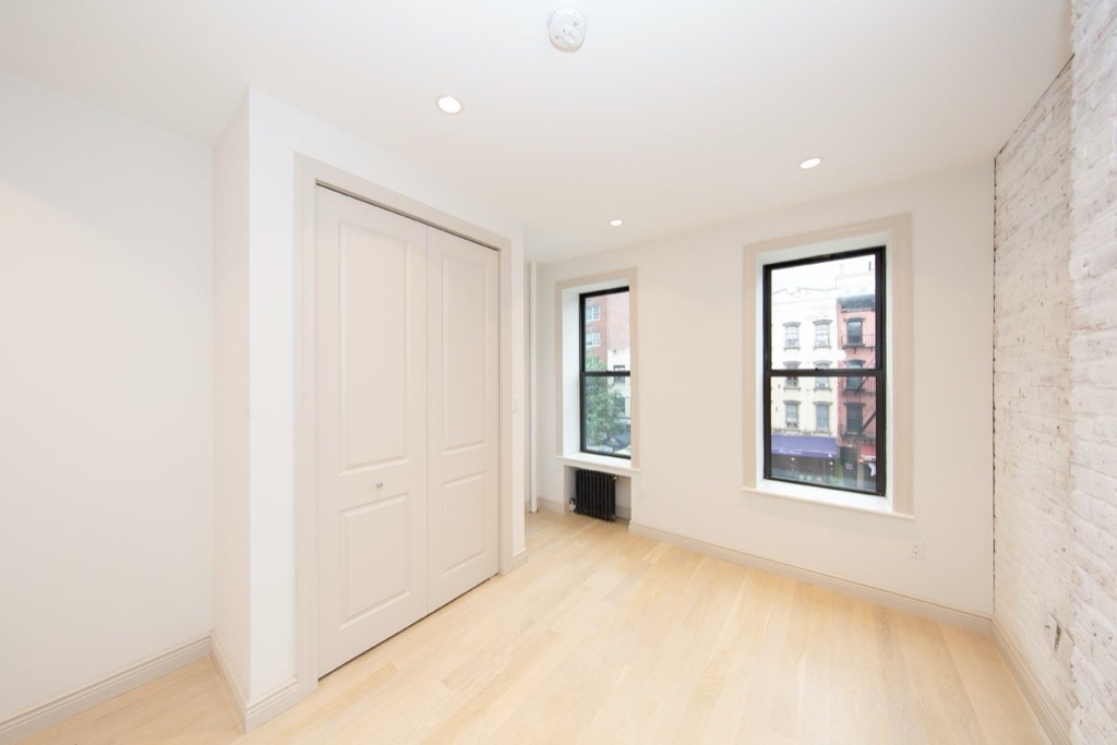 1556 Second Avenue #3 - Photo 3