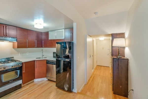 184 Thompson Street - Photo 1