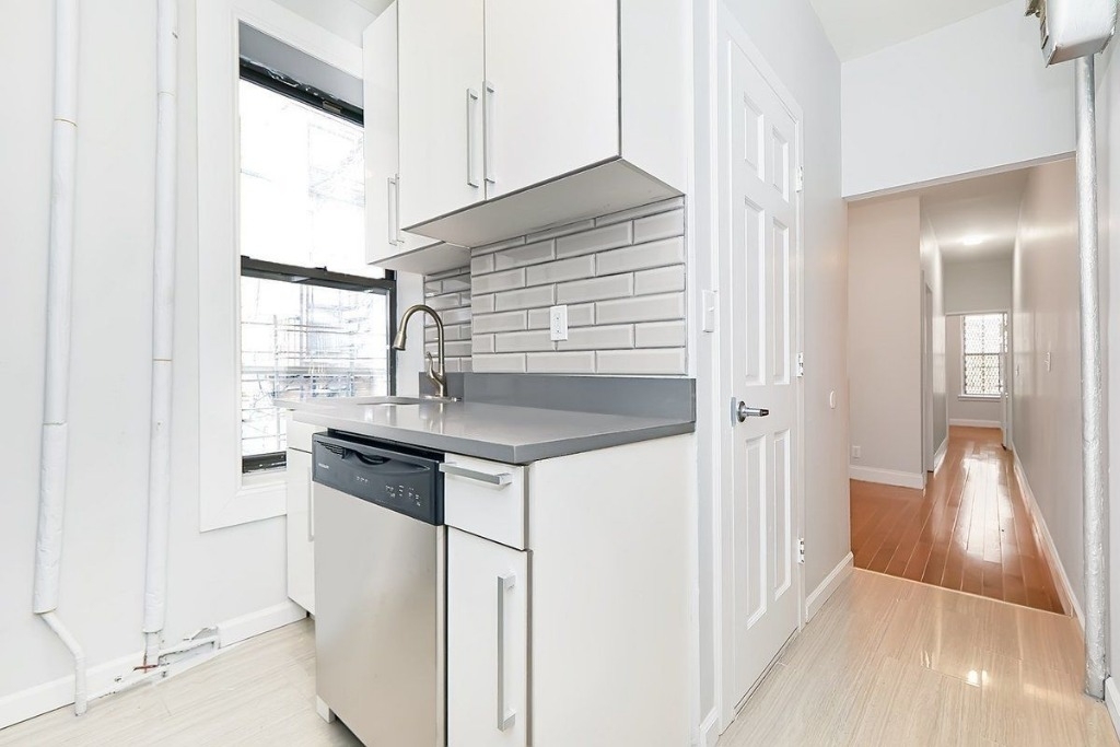 127 east 102nd street - Photo 1