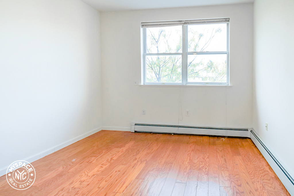 1356 Dekalb Avenue - Photo 3