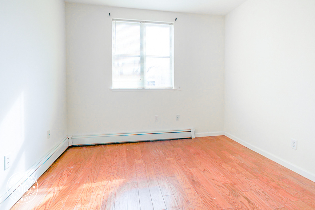 1356 Dekalb Avenue - Photo 4