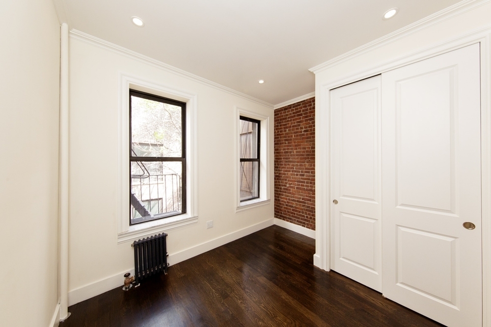 1382 First Avenue  - Photo 3