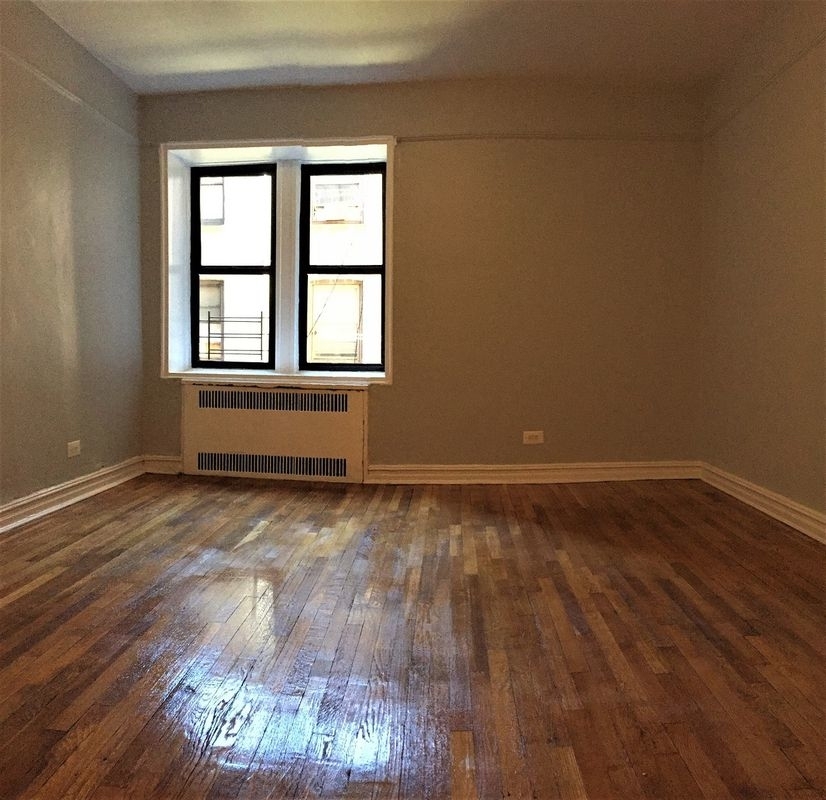 50 East 19th street - Photo 1