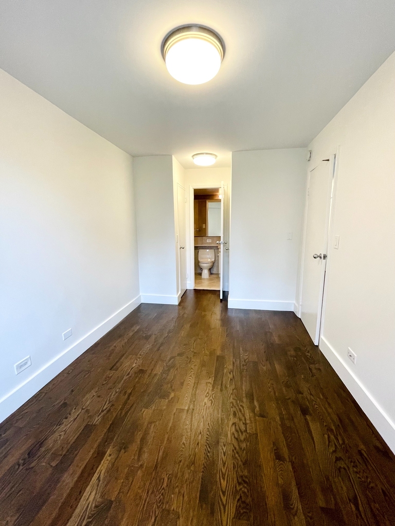 220 East 63rd Street - Photo 6