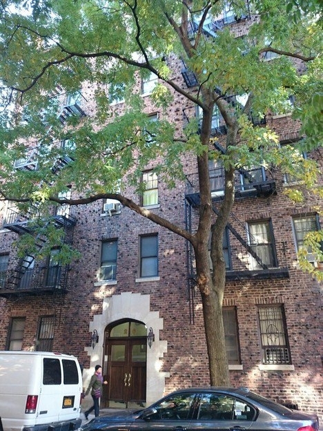 26 Grove St - Photo 1