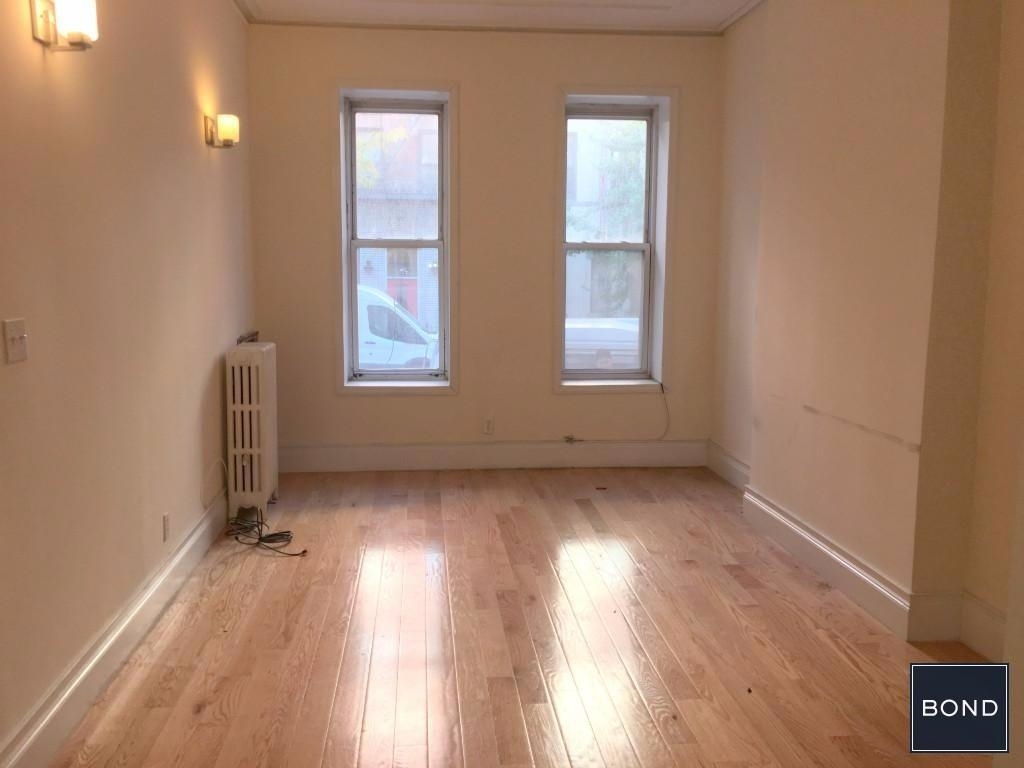 418 East 78th Street - Photo 0