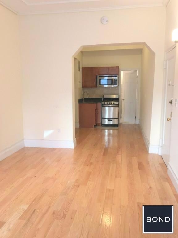 418 East 78th Street - Photo 2