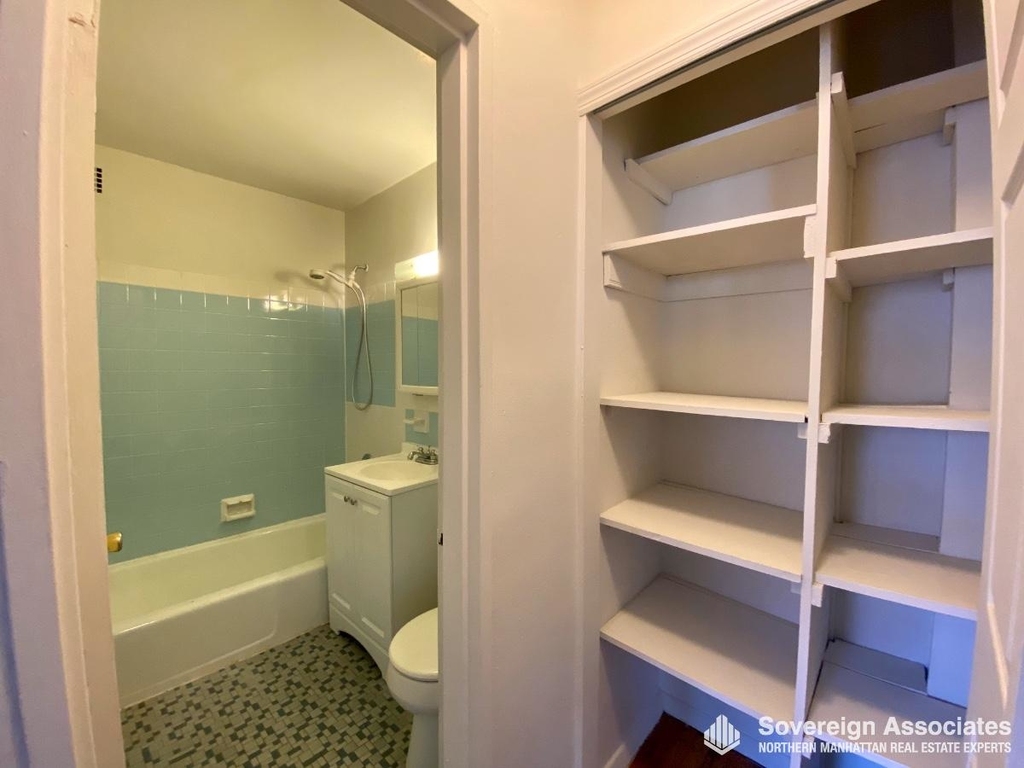 3725 Blackstone Avenue - Photo 11