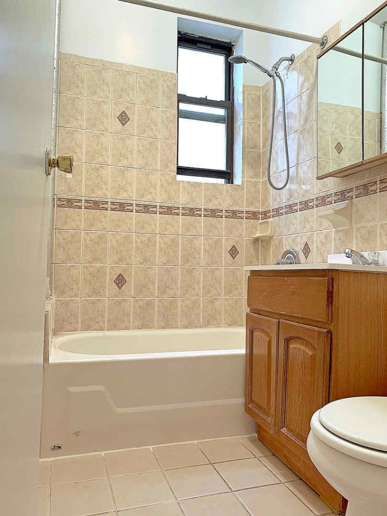 656 West 171st Street - Photo 3