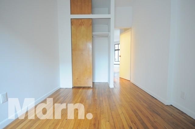 East 83rd Street - Photo 2