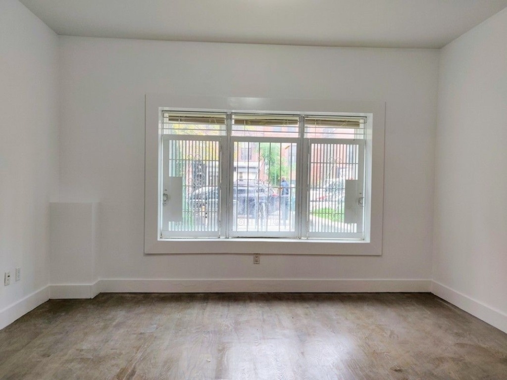 1072 Bergen Street - Photo 7