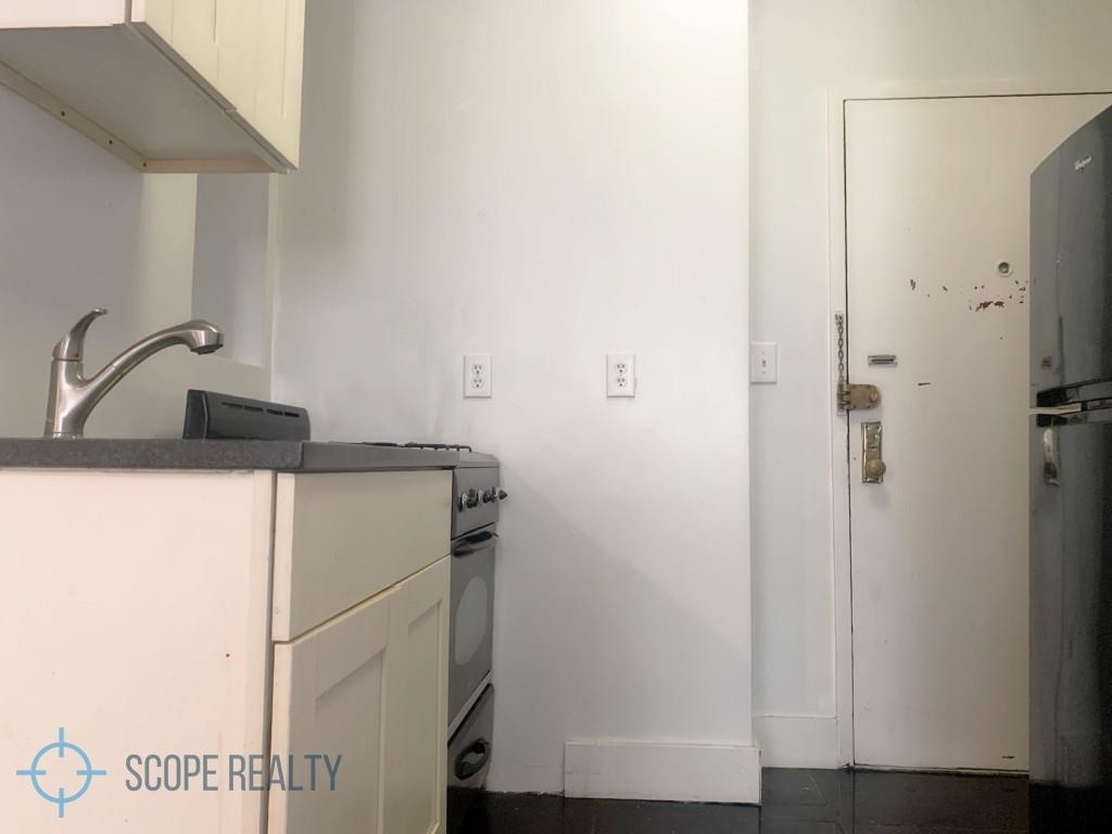 54 Eldridge St  - Photo 1