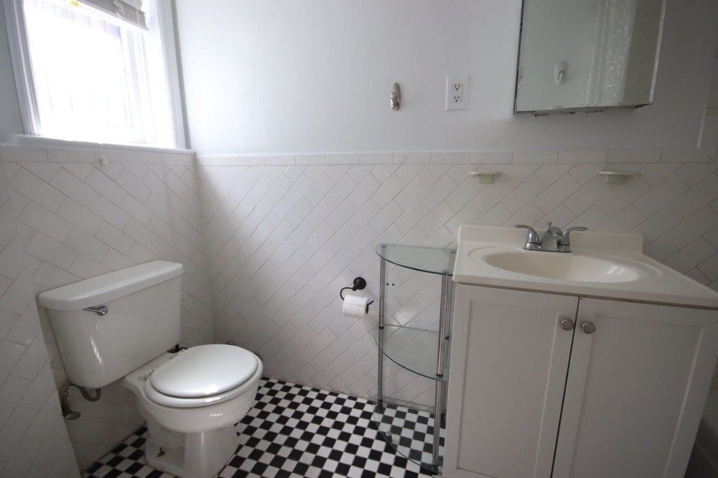 130 East 37th St. - Photo 2