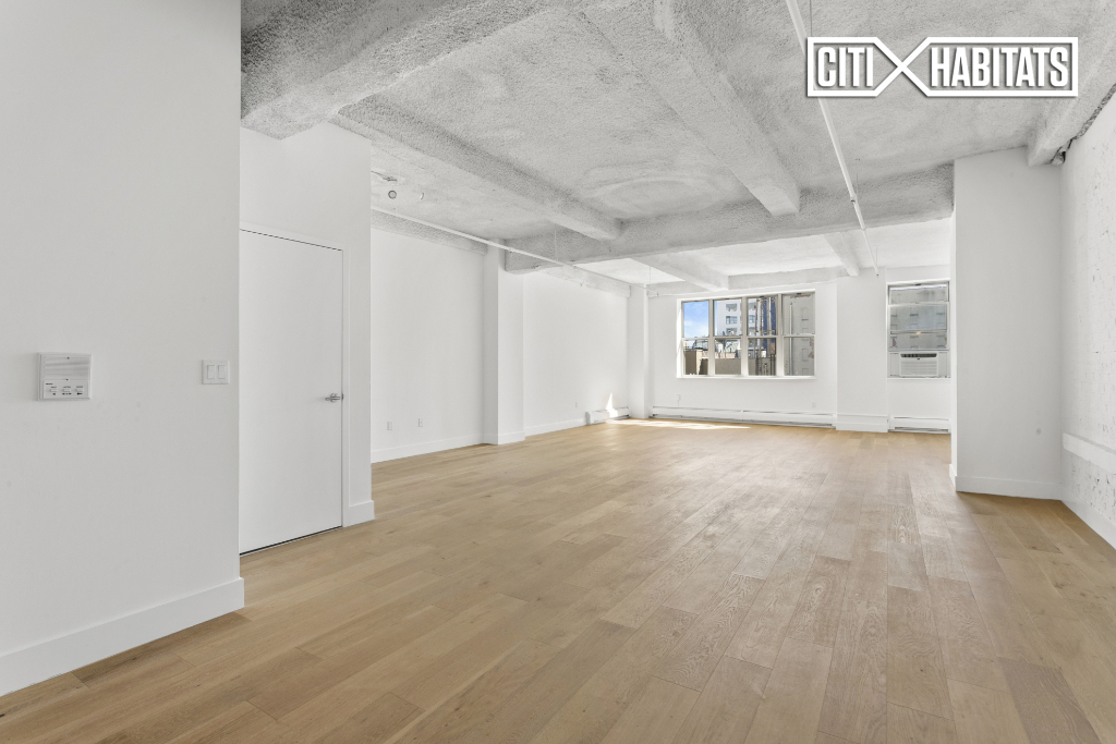 275 Park Avenue - Photo 1