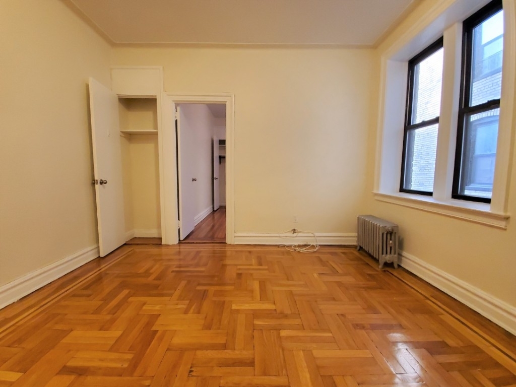 32-52 33rd Street - Photo 2