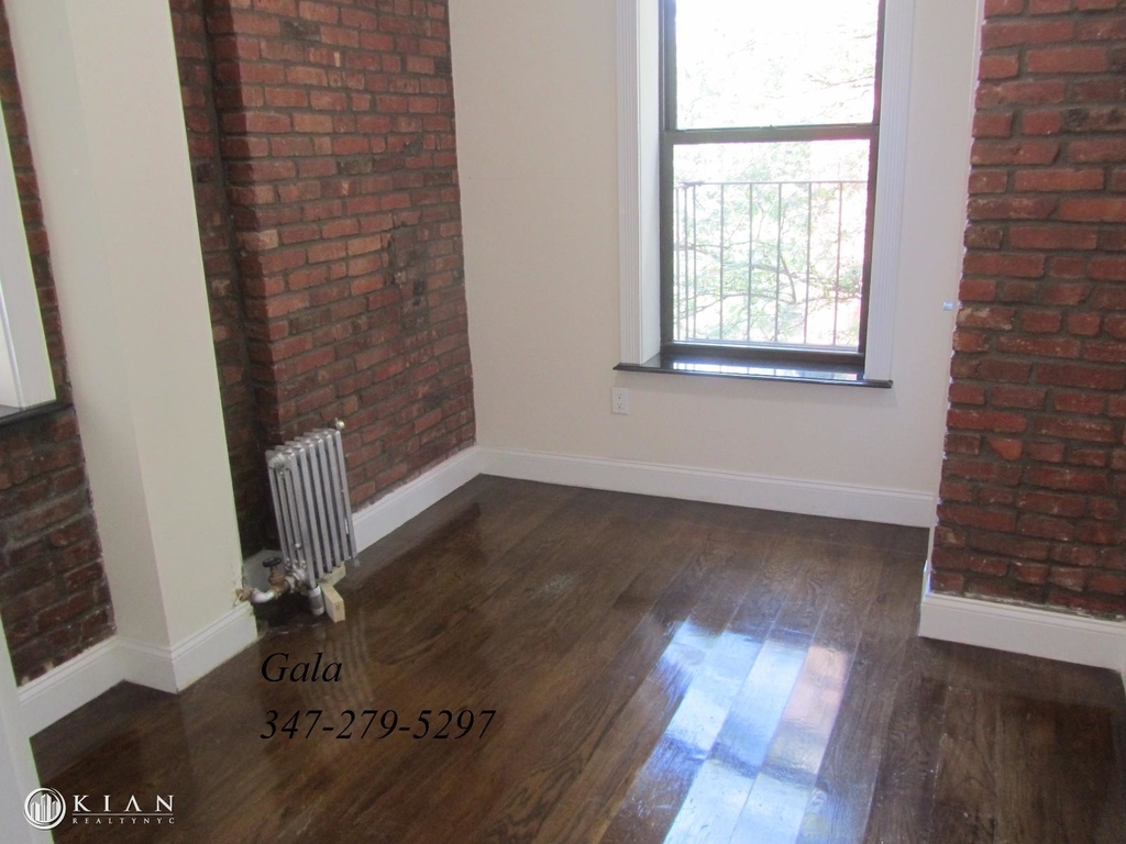 W 103rd St. - Photo 3