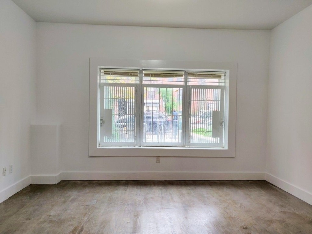 1072 Bergen Street - Photo 1