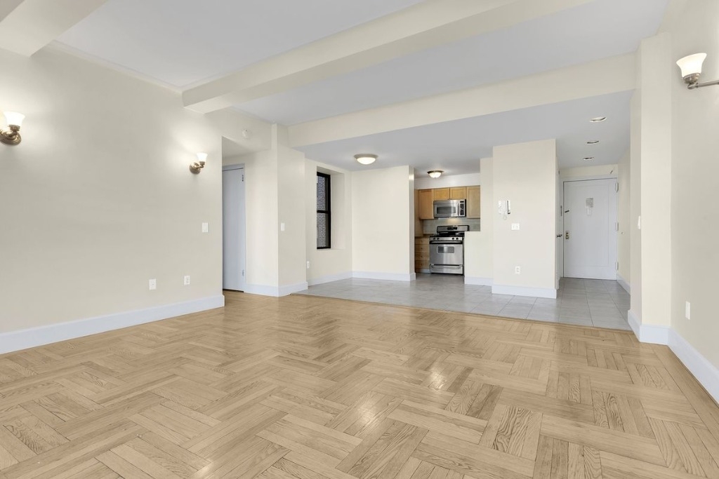 147 west 79 - Photo 2