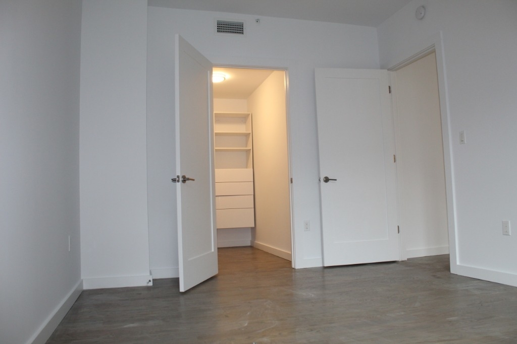 125 Parkside Ave - Photo 3