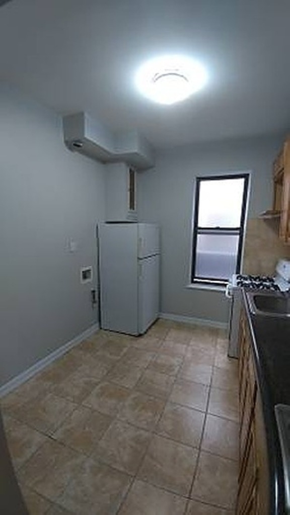 397 TROY AVENUE - Photo 7