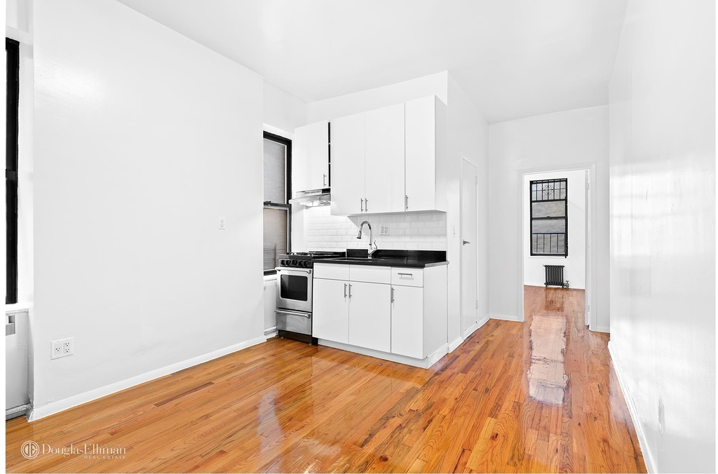 206 Rivington St - Photo 0