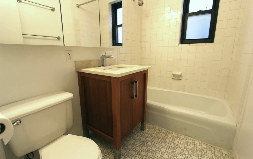 77 West 15th Street  - Photo 3