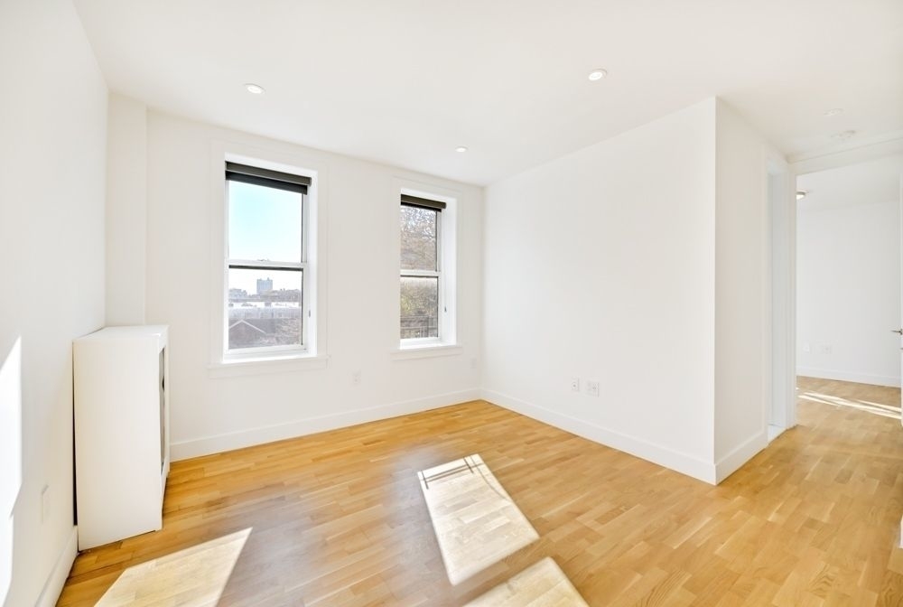 345 LEFFERTS AVENUE - Photo 1