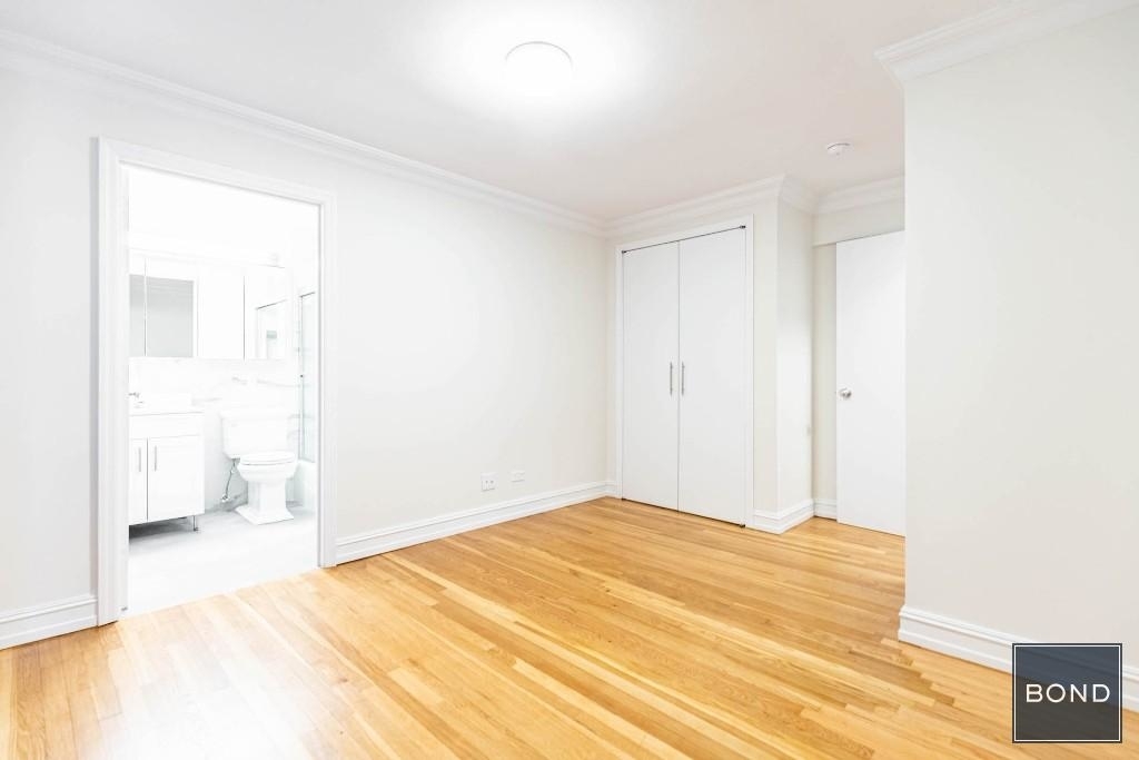 305 West 13th Street - Photo 5