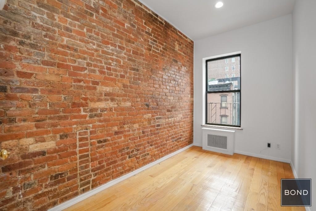 245 East 81st Street - Photo 14