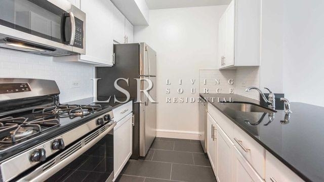 330 West 39th Street - Photo 1