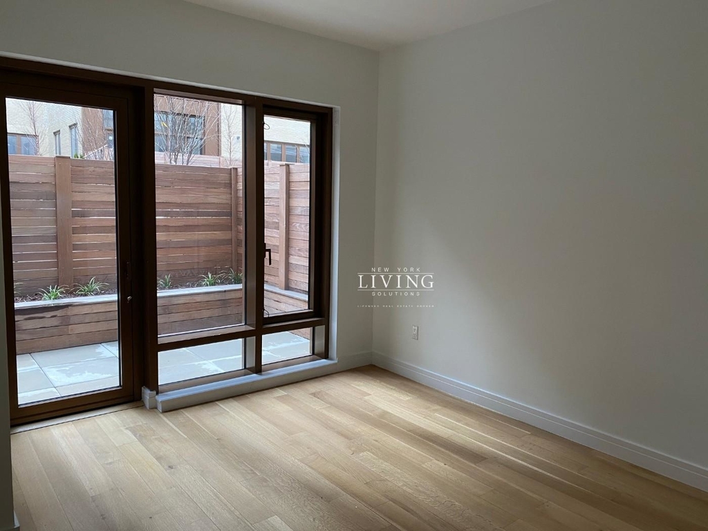 230 East 20th Street - Photo 6