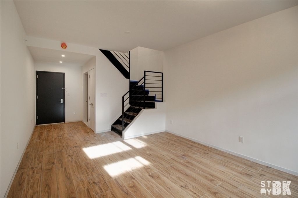 610 Myrtle Ave - Photo 7