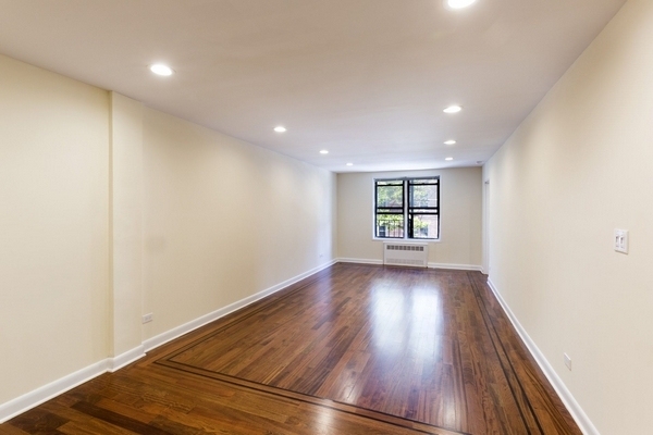 1201 ocean parkway  - Photo 6