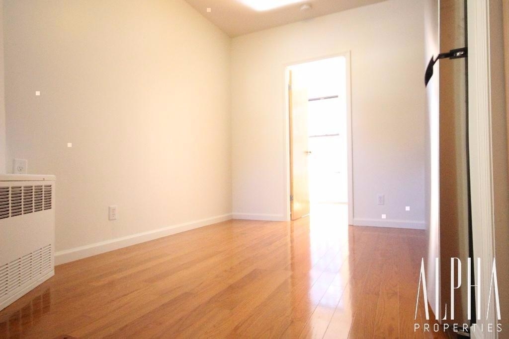 199 Henry St. - Photo 1