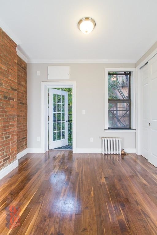 246 Mott Street - Photo 2