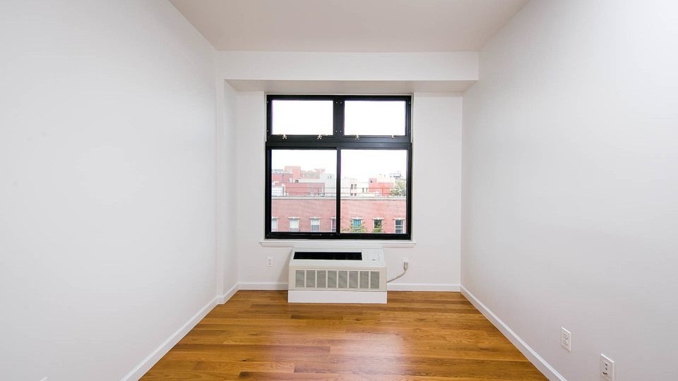 618 Bushwick Ave - Photo 2